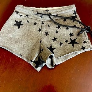 Jo+jax gray/black star shorts
